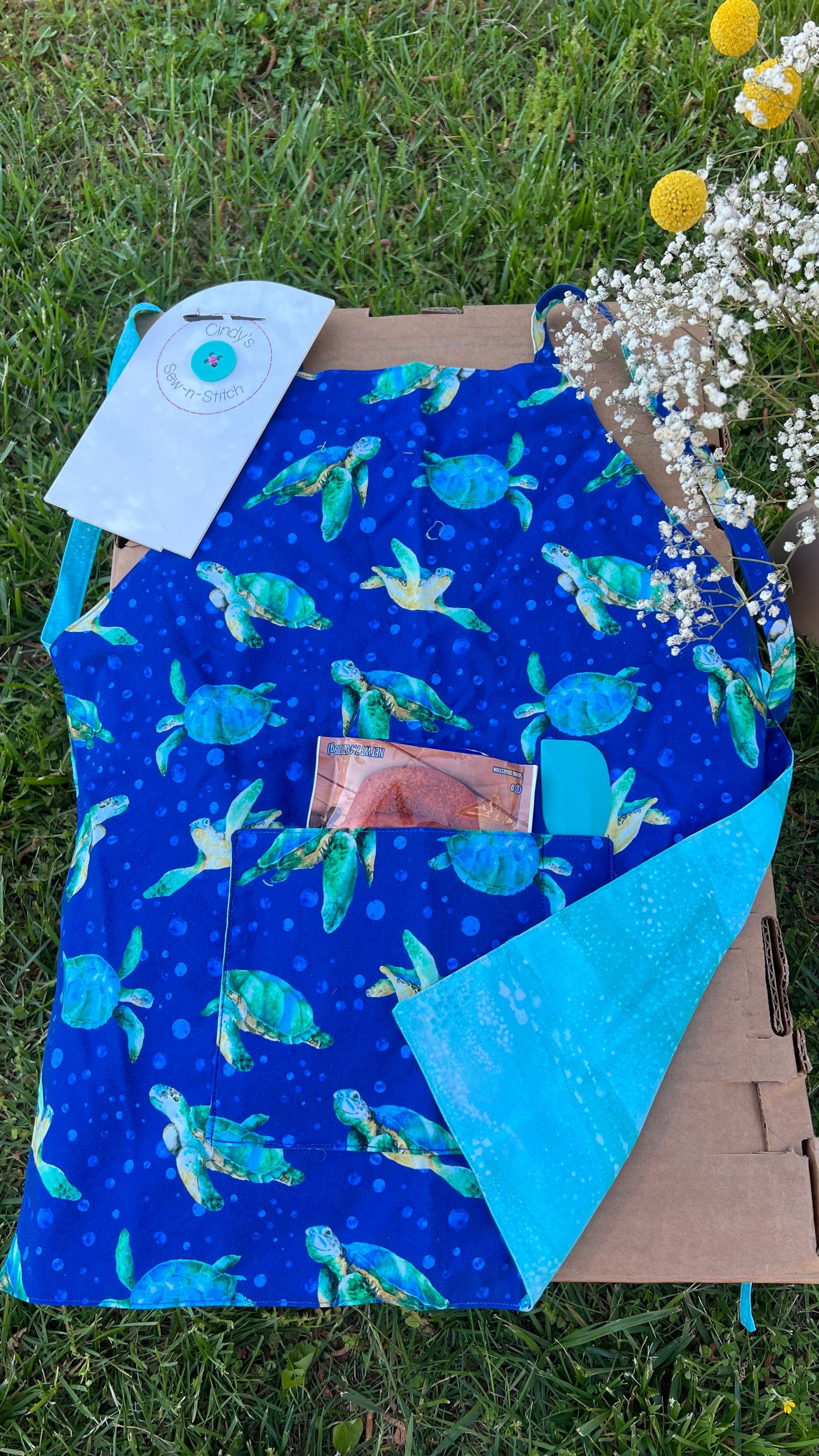 Kid's Delight: Handsewn 100% Cotton Aprons with Pocket and Baking Utensil -(Size -> Small )- Customizable Themes, Happy Baking Guaranteed!
